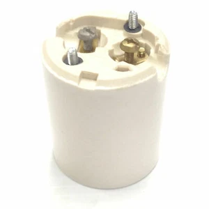 8694 Leviton Incandescent Lamp Holder, Mogul Base - Picture 1 of 1