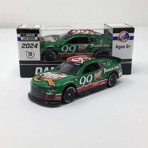 Daniel Suarez 2024 Quaker State Darlington Throwback 1:64 Diecast - Imagen 1 de 2