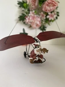 De colección Roble 13"X12" Metal Papá Noel en Planeador Decoración de Navidad Cuelga y Bobs - Imagen 1 de 12