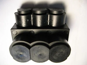  BURNDY 1PL43 Connettore multitap isolato, #4-#14 AWG AL9CU  - Foto 1 di 3