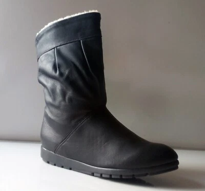 New COUGAR Women Blk Leather Fur Mid Calf Pull On Flat Winter Boot Sz 7 M Canada - Imagem 1 de 4