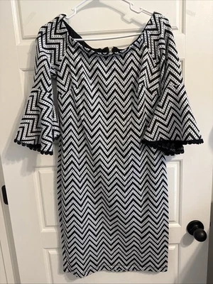 Gabby & Skye Black/White Stripe Dress-Size 6 - Image 1 of 4