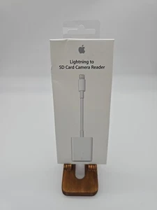 Apple Lightning to SD Card Camera Reader - MJYT2AM/A - Bild 1 von 2