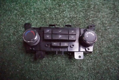 2012 2013 2014 2015 CHEVROLET CRUZE CLIMATE TEMPERATURE AC Control OEM 95017054 - Image 1 of 3