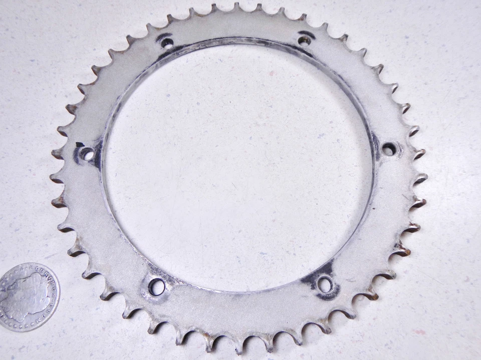 82 CAN-AM QUALIFIER IV 400 ALEACIÓN ALUMINIO PIÑÓN ACCIONAMIENTO PRIMARIO TRASERO 44T Foto 1 de 1