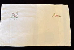 Federa cuscino bambino vintage ricamata a mano coniglietto sci cotone - Foto 1 di 8