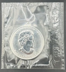 2005 Canada 1ozt. .999 Silver Maple Leaf Uncirculated & Factory Sealed in OGP - Picture 1 of 5