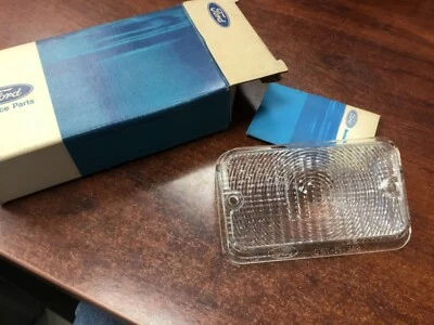 NUEVO COMO NUEVO 1971 1972 FORD GALAXIE LTD COUNTRY SQUIRE PERSONALIZADO 500 LENTE DE LUZ DE ESTACIONAMIENTO Foto 1 de 4