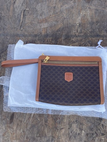 Pochette Celine Macadam rivestita in tela marrone "come nuova"