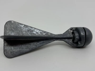 Chemtoy Corporation Tapa de Metal Bomba Cohete Misil Dardo EE. UU. De Colección - Cicero ILL. Foto 1 de 4