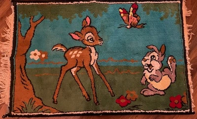 Винтажный ковер Disney 1960 Bambi and Thumper. Отсутствует бахрома  - Изображение 1 из 4