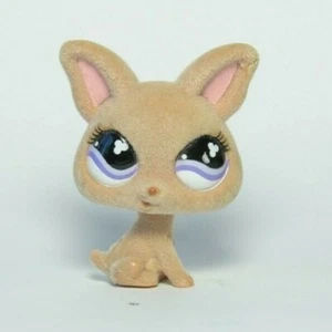 Littlest Pet Shop LPS 461 hellbrauner Chihuahua Welpe Hund #461 mit lila Kleeaugen -1- - Bild 1 von 5