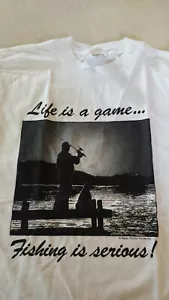 Maglietta Life is a game La pesca è seria:taglia media - Foto 1 di 1
