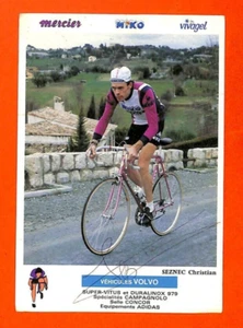CYCLES MERCIER / FORMAT CPM / CHRISTIAN SEZNEC / AVEC SIGNATURE - Foto 1 di 2