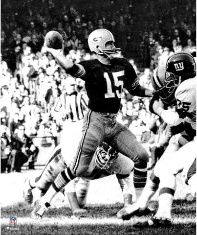 Bart Starr Green Bay Packers Unsigned Passing Photograph Cover