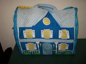 VINTAGE 1999 APPLAUSE BÄR IM GROSSEN BLAUEN HAUS SPIELHAUS SPIELSET MIT EINLAUF - Bild 1 von 9