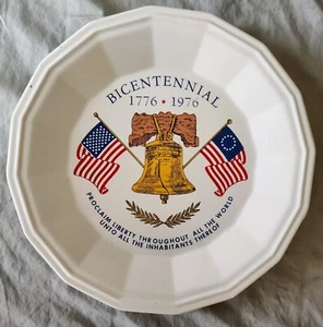 Original 1975 Homer Laughlin 1776-1976 Bicentennial Plate made in USA in VG Cond - Picture 1 of 2