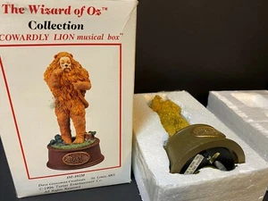 The Wizard of OZ Collection "Cowardly Lion" Musical Box 6.5" tall with Box - Picture 1 of 8