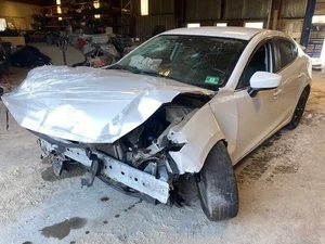 Body Control BCM Front Computer Module Fits 14-16 MAZDA 3 114021 - Picture 1 of 8