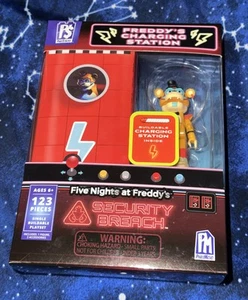 Phatmojo FNAF Freddy's Charging Station Security Breach 123 Pc. Construction Set - Picture 1 of 9