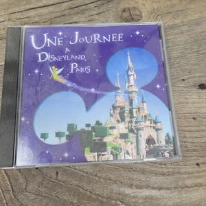 Une Journee A Disneyland Paris CD Album - Imagen 1 de 3