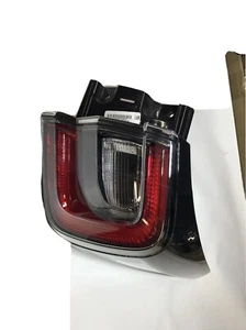 Luz trasera LED derecha pasajero Subaru Outack 2020 2021 usada OEM - Imagen 1 de 7