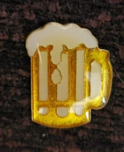 Vintage Enamel Beer Mug Hat Pin Size 1"tall x 7/8" wide - Picture 1 of 1