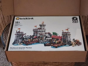 Schneller Versand! LEGO Medieval Seaside Market 910047 - Bricklink Designer Program - Bild 1 von 8