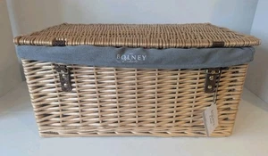 Bolney Estate Large Strong Wicker Basket Hamper With Lid Straps & Inner Lining. - Picture 1 of 9