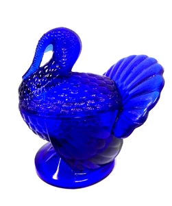VTG L.E. Smith 'Covered Turkey Tom Cobalt Blue MCM Mint Condition Bird on nest - Picture 1 of 12
