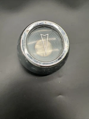 Pontiac Bonneville 1964 botón de bocina Foto 1 de 4