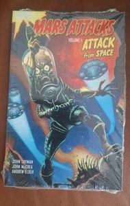 Mars Attacks - Attack From Space Volume 1 -Still Sealed (IDW 2013 TPB SC GN TP ) - Picture 1 of 7