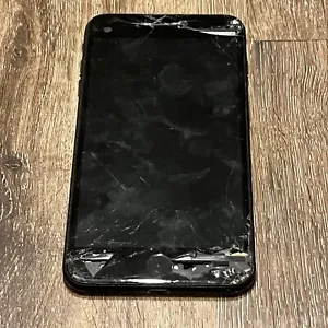 Broken Apple iPhone 7 Plus Model A1661 Cracked Screen As IS For Parts Repair - Picture 1 of 5
