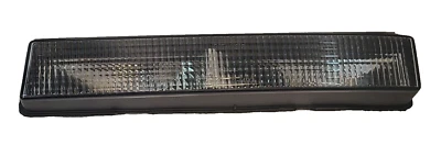 Lámpara de señal de estacionamiento delantera izquierda Buick LeSabre 1992-1996 GM2520135 TYC marca 1651257 Foto 1 de 4