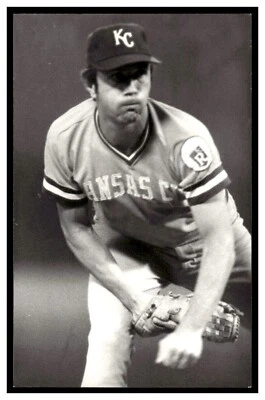 Larry Gura (1979) Kansas City Royals Vintage Baseball Postcard Rd7 - Image 1 of 2