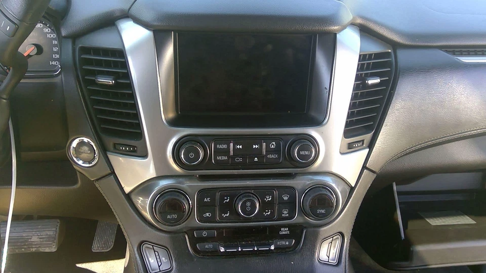 15 CHEVY/GMC SUBURBAN 1500 SERIES Radio Bezel Trim - Image 1 of 1