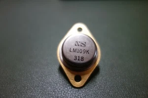1 EA LM109K NS 70er Jahre GOLD TO-3 CASE +5V 1,5 Amp NOS Fixed Regulator IC - Bild 1 von 2