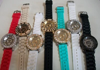 Women's Black, White, Mint, Red, Beige, Pink Silicon Casual Fun Fashion Watch - Image 1 of 3