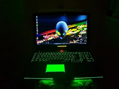 17 Inch Dell Alienware 17R3 Gaming Laptop Core i7 CPU 1TB Storage ( SSD And HDD) - Image 1 of 4