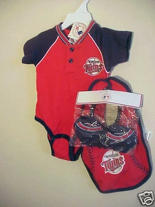 General Merchandise Marke MLB Minnesota Twins 1 Stück Druckknöpfe mit Stiefeletten & Latz Neu mit Etikett - Bild 1 von 2