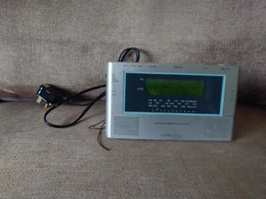 Lloytron AM/FM Radio Alarm Clock LED Display Bedside with Sleep Timer and Snooze - Picture 1 of 13
