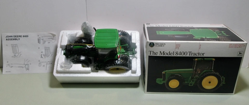 Tractor John Deere Precision Classics # 8400 de colección 1/32 # 05239 (1995) Foto 1 de 4