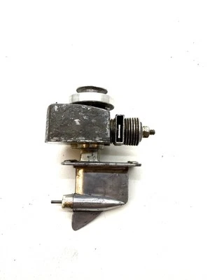 Vintage K&B Allyn Sea Fury Shorty Gas Powered Toy Outboard Motor M9 - Image 1 of 4