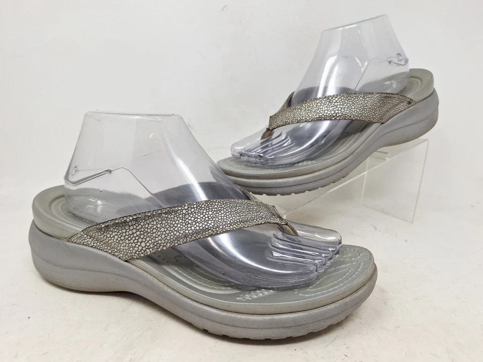Crocs Womens Capri Wedge Dual Comfort Flip Flops Silver Thong Sandals Sz 9 - Image 1 of 4