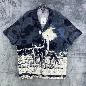 FOREVER 21 MEN Herren Button Up Camp Hemd AOP Wrap Wolf Howling Print XXL Neu mit Etikett - Bild 1 von 15