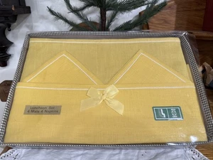 Vintage New In Box 100% Irish Linen Luncheon Set 4 Placemats 4 Napkins Yellow - Picture 1 of 6
