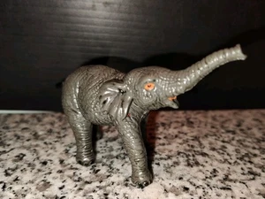 AAA BEBÉ ELEFANTE GRIS 2.25” X 3.5” FIGURA GOMA (MA1231). Vintage. - Imagen 1 de 2