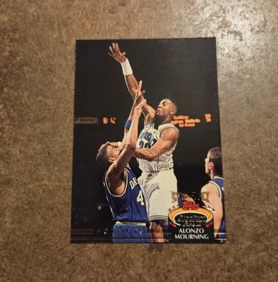 ALONZO MOURNING ~~ 1992 - 93 Topps Stadium Club Baloncesto ~~ TARJETA DE NOVATO Foto 1 de 3