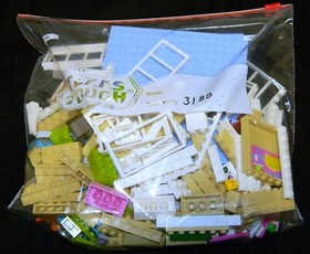 LEGO FRIENDS 3188 HEARTLAKE VET / HEARTLAKE CITY - NO BOX