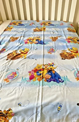 Doona Cover Single Bed With Winnie The Pooh & Friends - Image 1 of 2